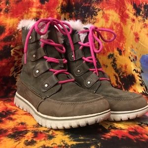Sorel Explorer Joan Boots size 7